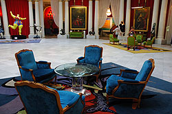 Salon intérieur de l'hôtel Negresco à Nice