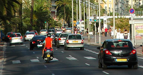 Illustration : En voiture, Nice