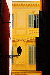 La Vecchia Nizza, tra ombra e luce
